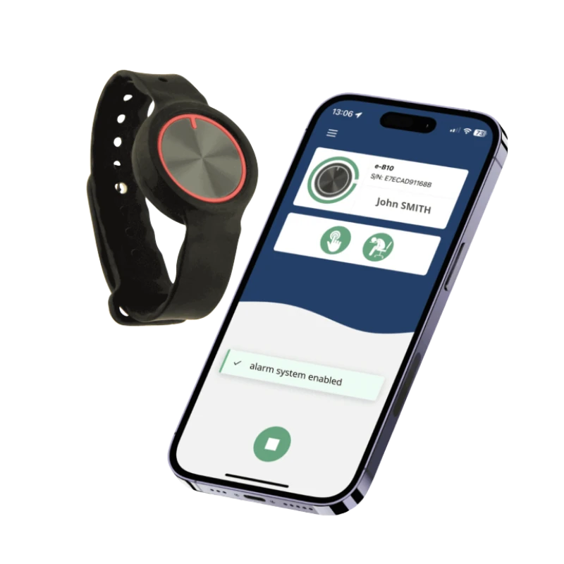 SafeDot App und Wearable für Alleinarbeiter